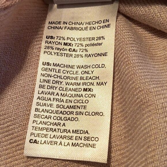 NEW Chico's  Floral Wrap - Picture 8 of 11